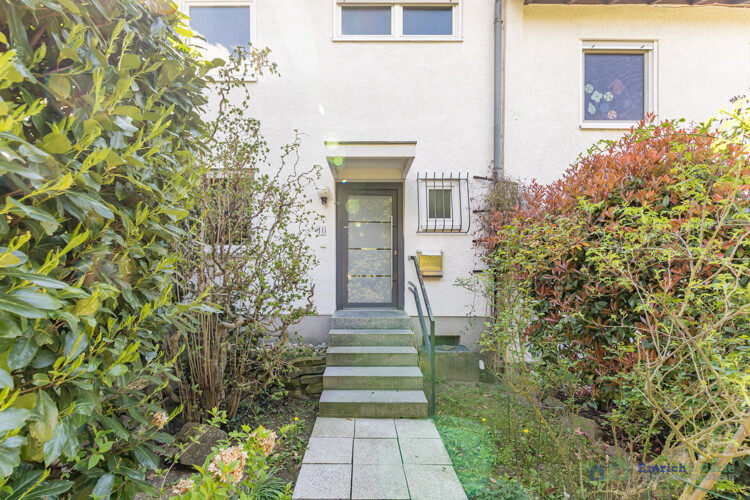 Außenansicht / Hauszugang