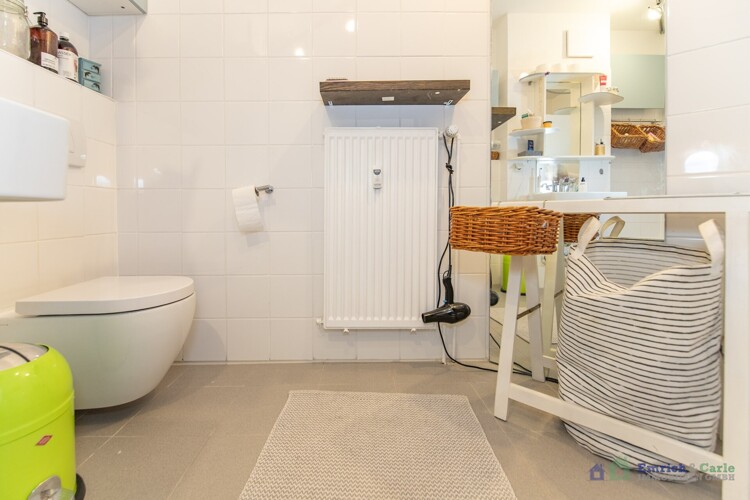 2.OG: Badezimmer