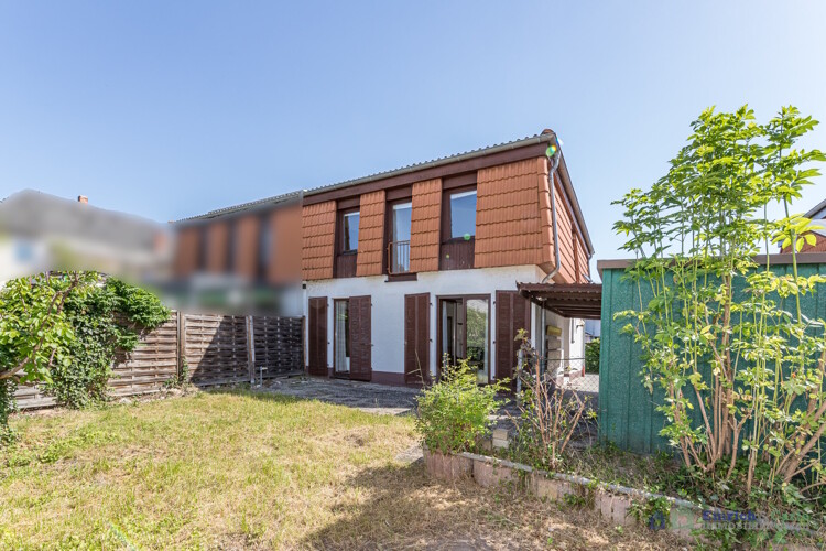 Hausansicht / Garten