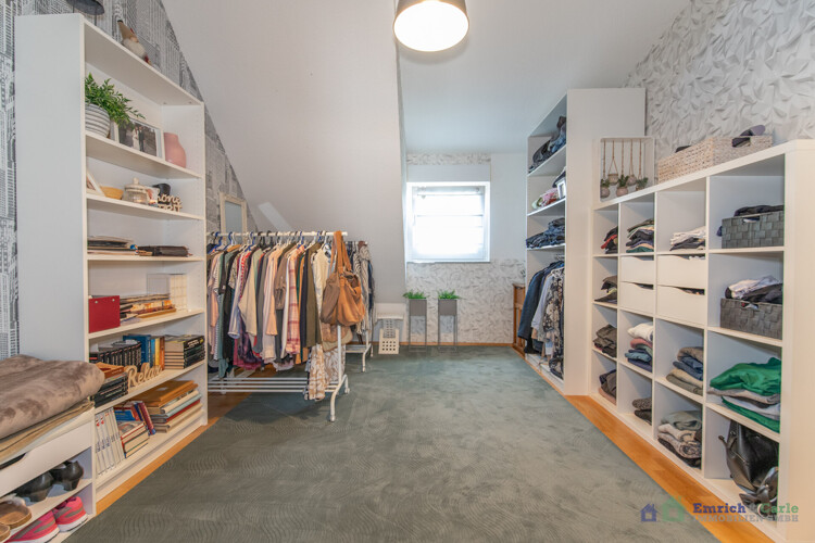 Ankleidezimmer DG
