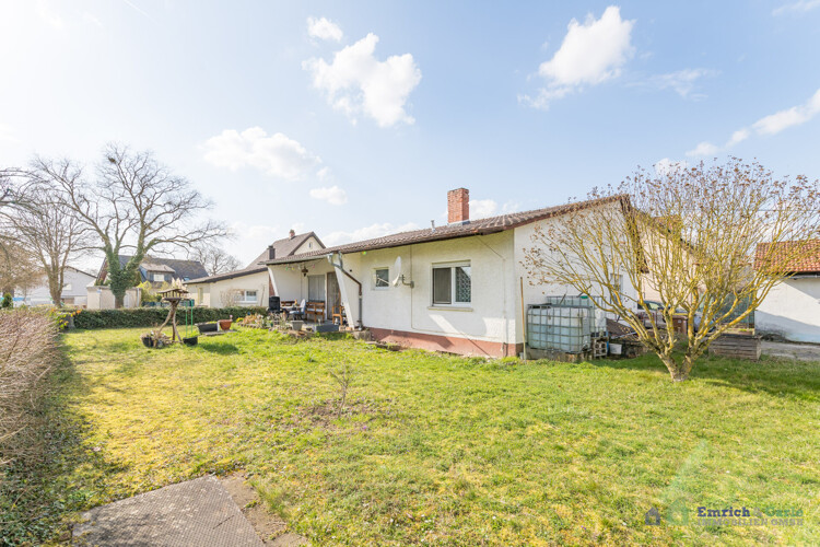 Hausansicht/Garten