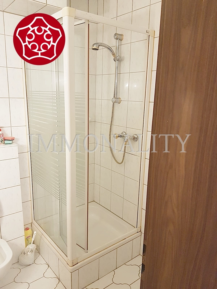 Dusche EG