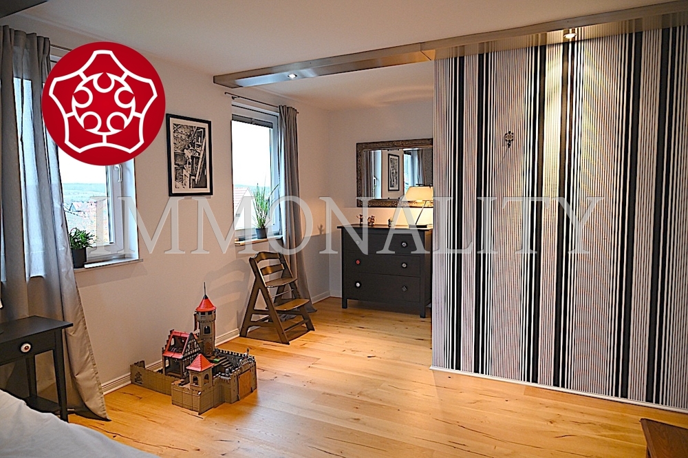 Zimmer 1 mit begehbarem Schrank