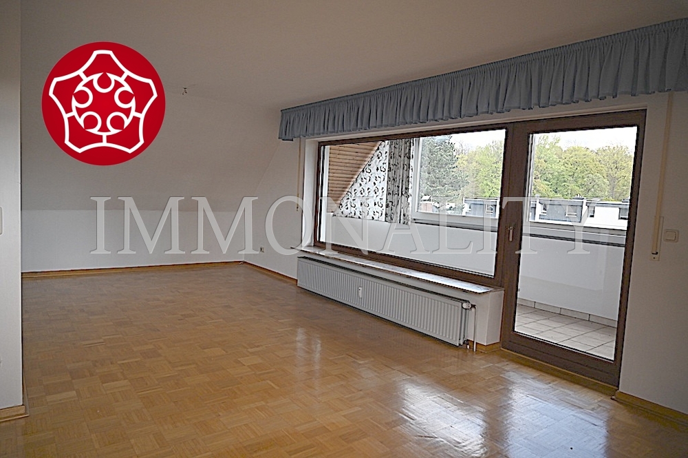 DG Wohnzimmer mit geschl. Loggia