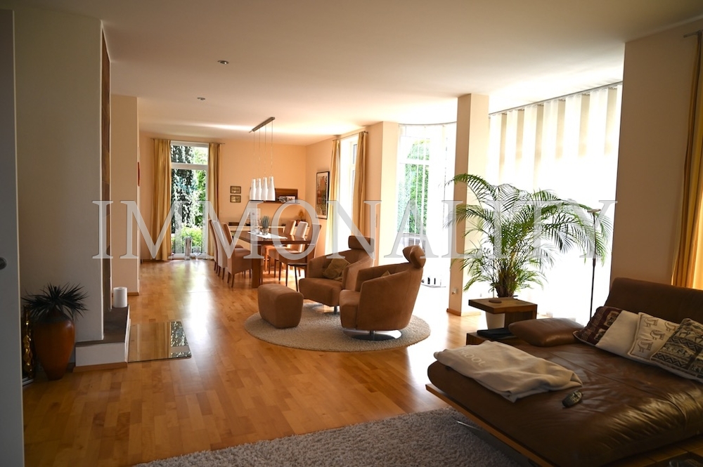 Blick zum Esszimmer