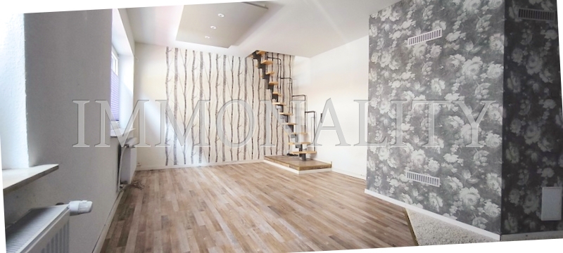 Wohnzimmer , Raumspartreppe