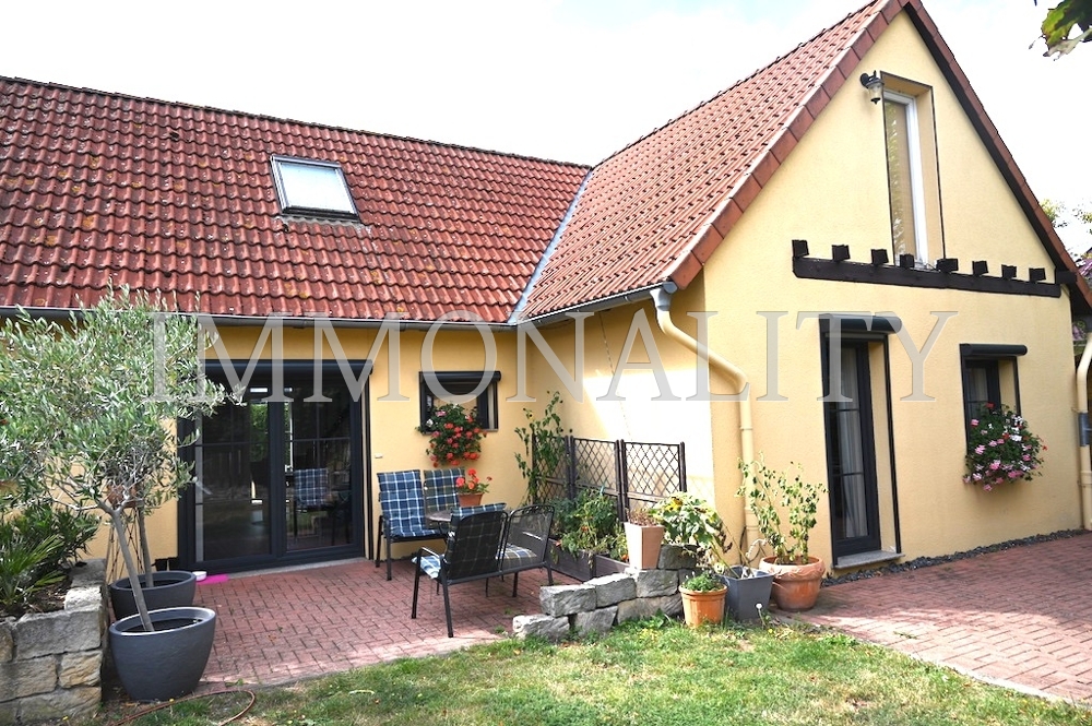 P. Ansicht mit 2 Terrassen