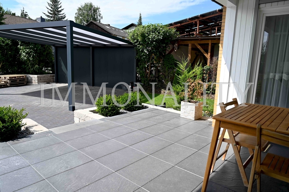 Terrasse vorn