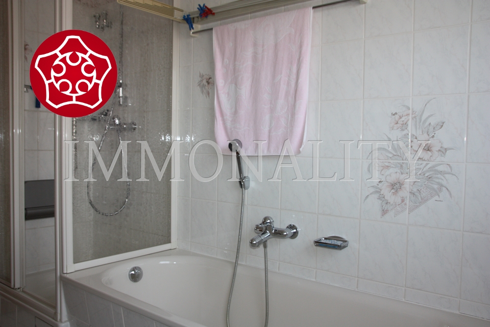 Wanne u. Dusche DG
