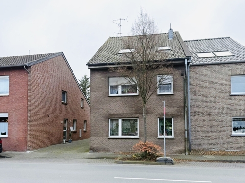 Straßenansicht