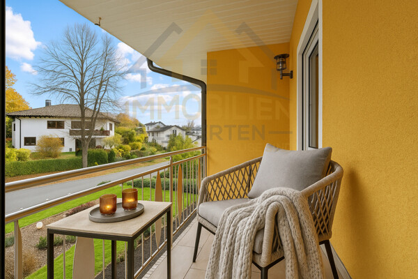 Balkon über Haustüre