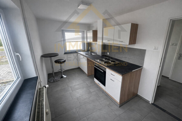 Küche mit Einbauküche