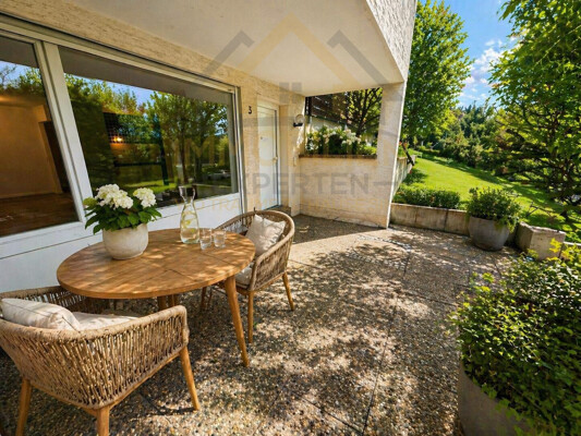 Privater Terrasse