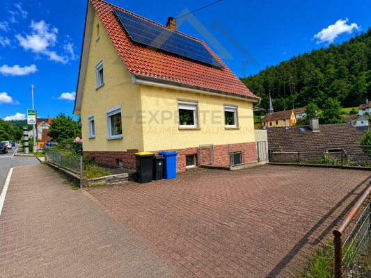 Eigener XXL Parkplatz