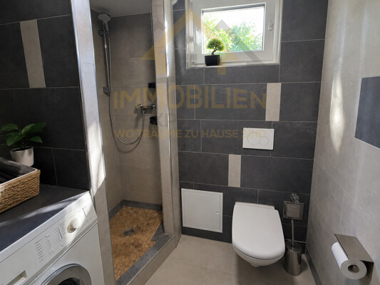 Modernes Badezimmer