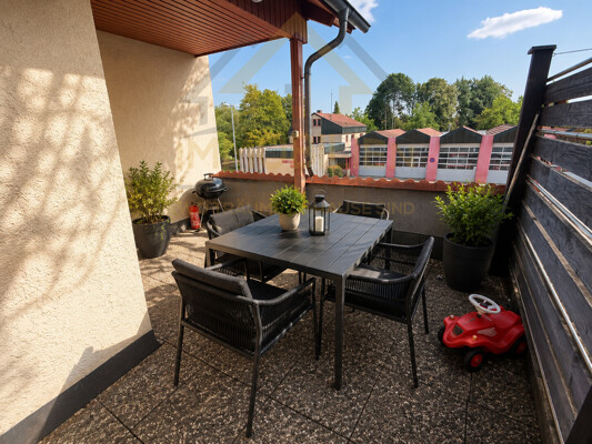 Eigene Terrasse mit Ausblick