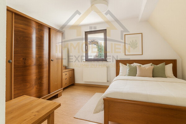 Schlafzimmer im 2.OG