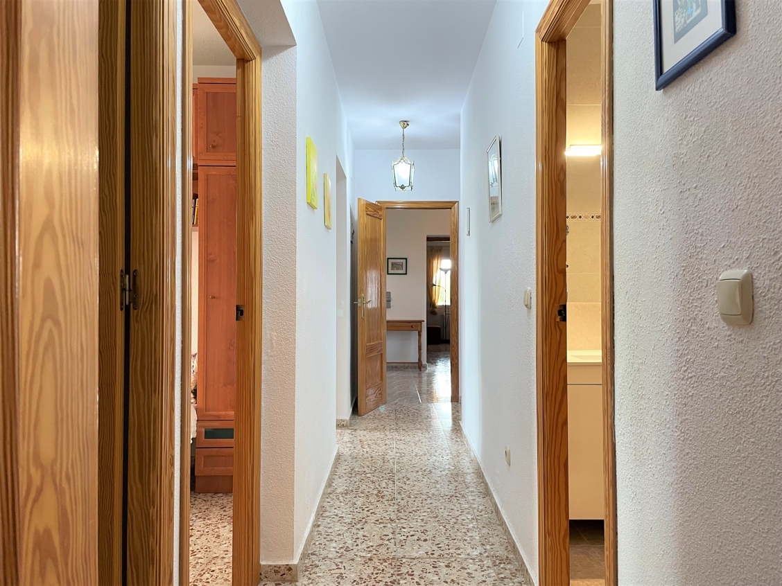 Villa mit 3 Einheiten und Pool – 35