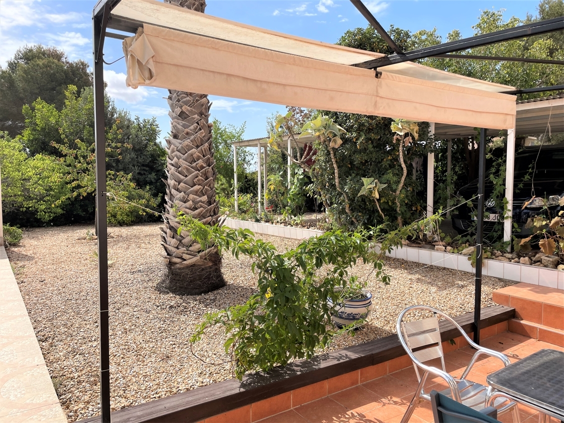 Villa mit 3 Einheiten und Pool – 6