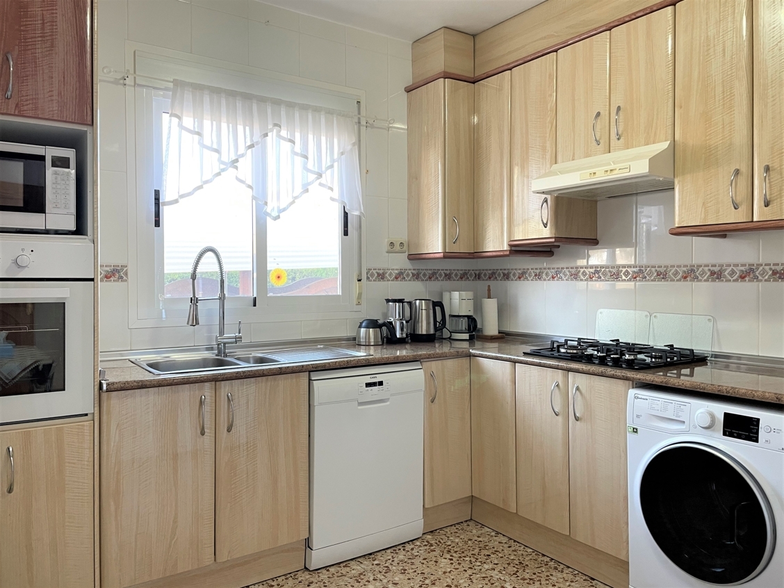 Villa mit 3 Einheiten und Pool – 25