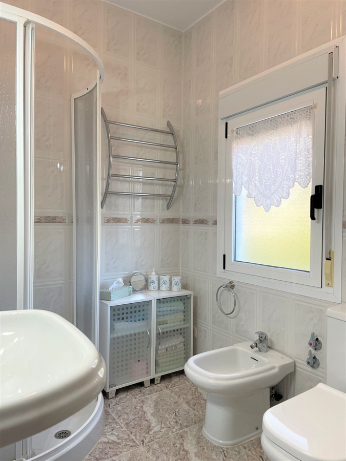 Villa mit 3 Einheiten und Pool – 38