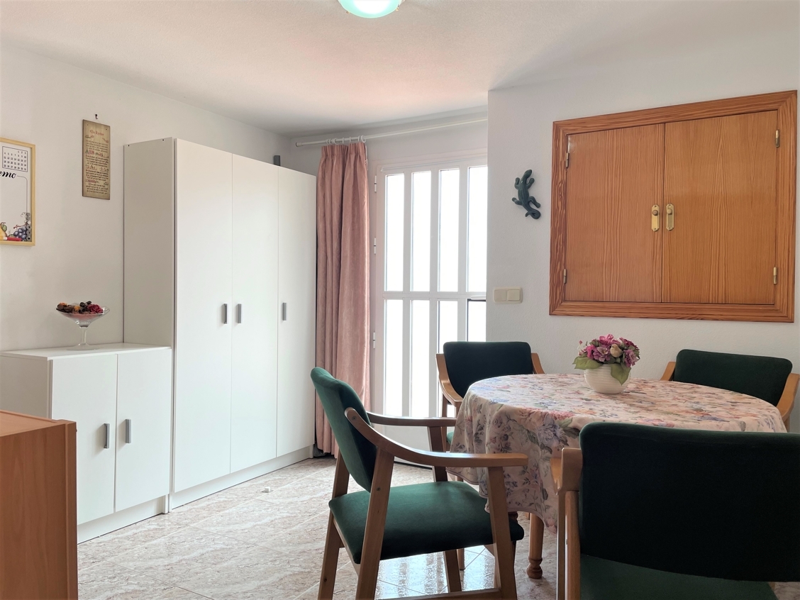 Villa mit 3 Einheiten und Pool – 44