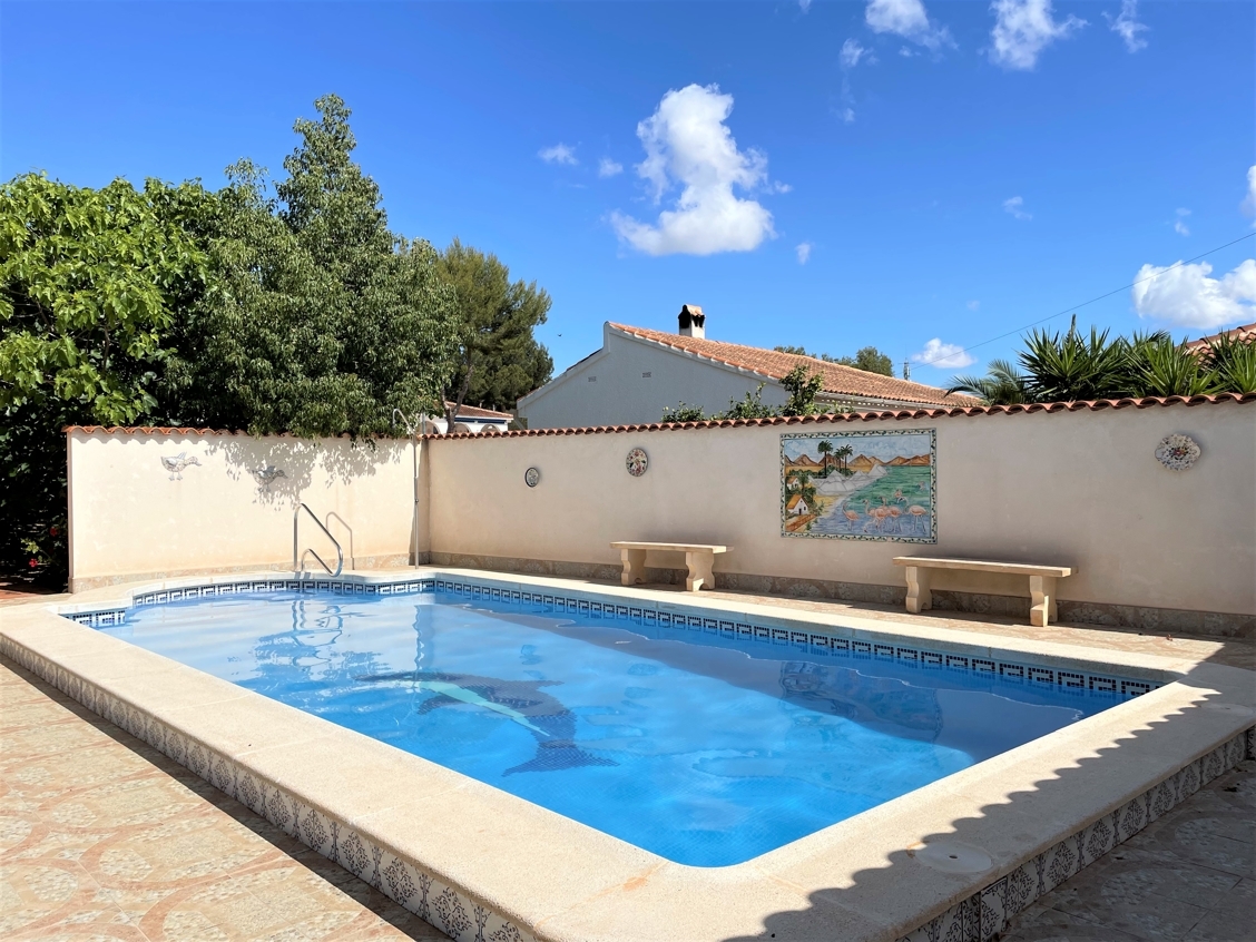 Villa mit 3 Einheiten und Pool – 9