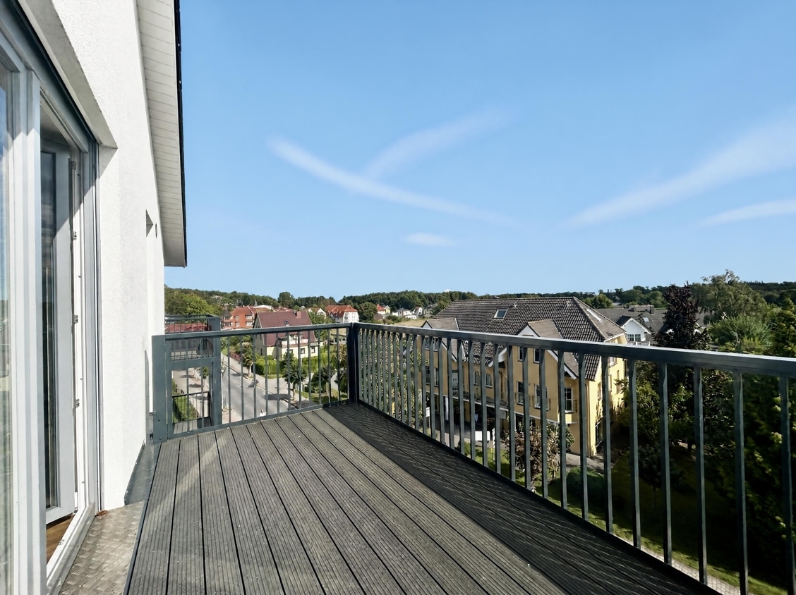 800 m zum Strand - Ferienwohnungen in Kölpinsee / Usedom – Bezugsfertige FeWo - Balkon 1