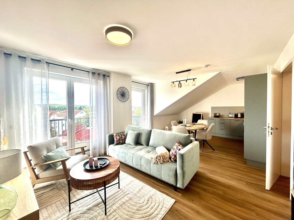 800 m zum Strand - Ferienwohnungen in Kölpinsee / Usedom – Musterwohnung - Wohn-Ess-Bereich