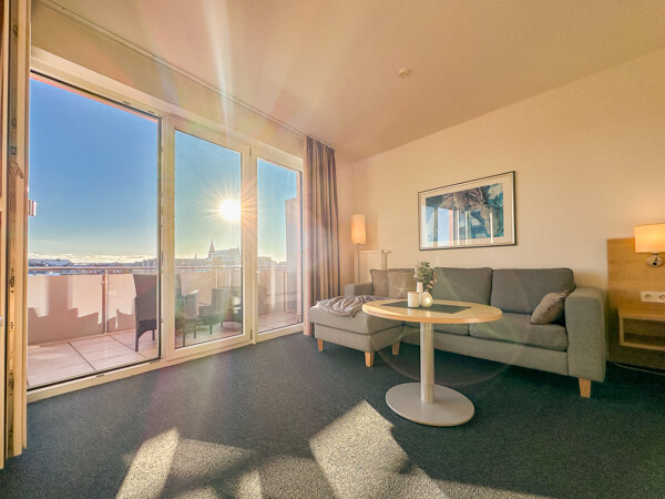 Wohnraum mit Balkon
