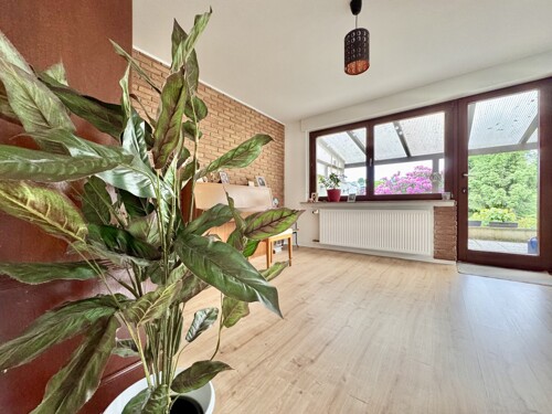 Wohnzimmer m. Terrasse