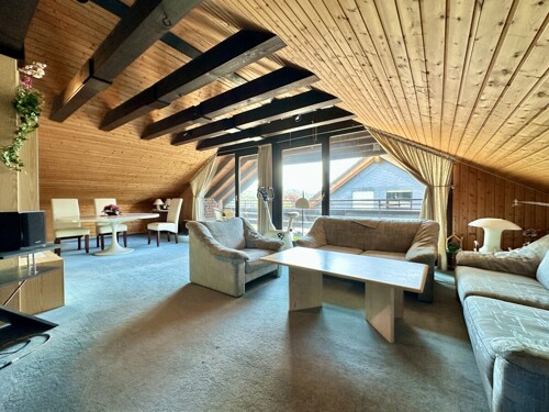 Dachgeschoss Wohnraum