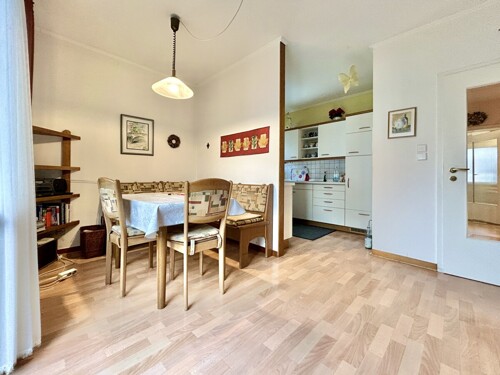 EG Küche mit Essbereich