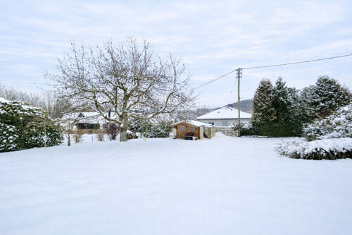 Weitläufiges Grundstück