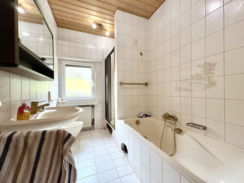 Badezimmer OG