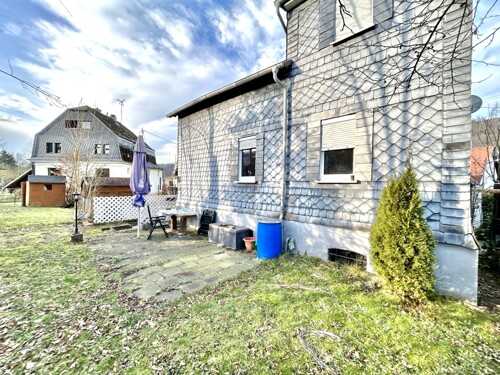 Rückansicht mit Terrasse