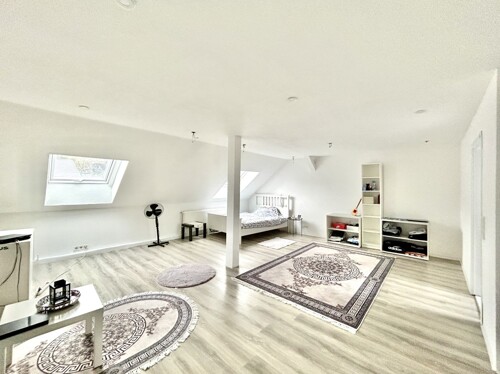 Schlafzimmer mit Bad en Suite 1 DG