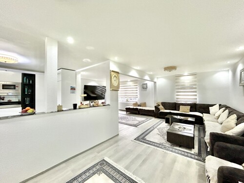 Wohn-/Ess-/Kochbreich OG