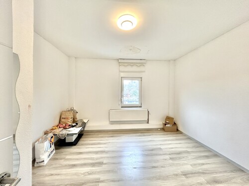 Ankleiderzimmer/Büro OG