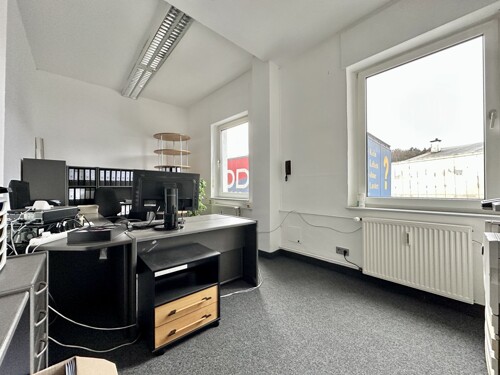 Büro EG