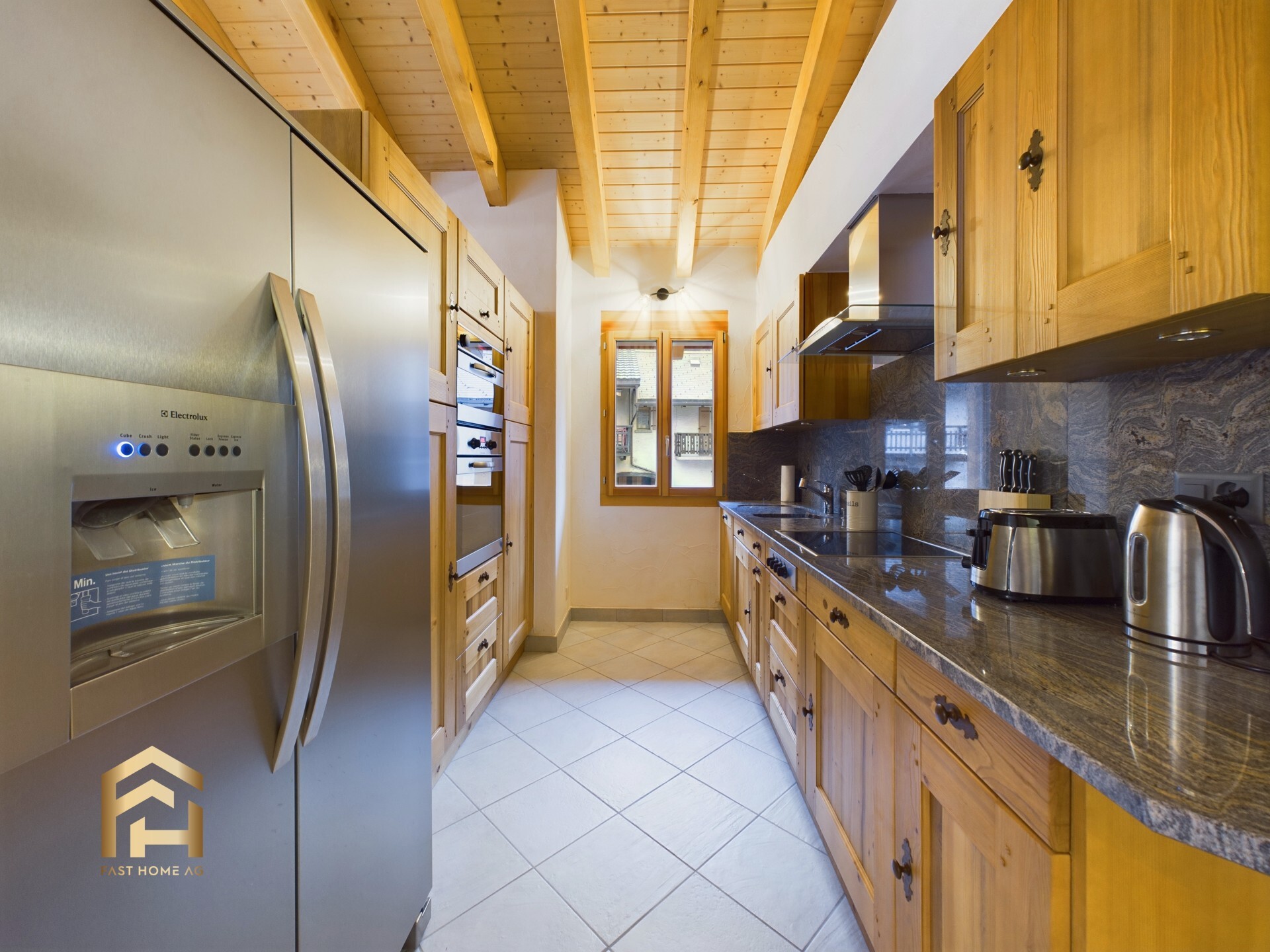 CAM04538G0-PR0022-STILL005