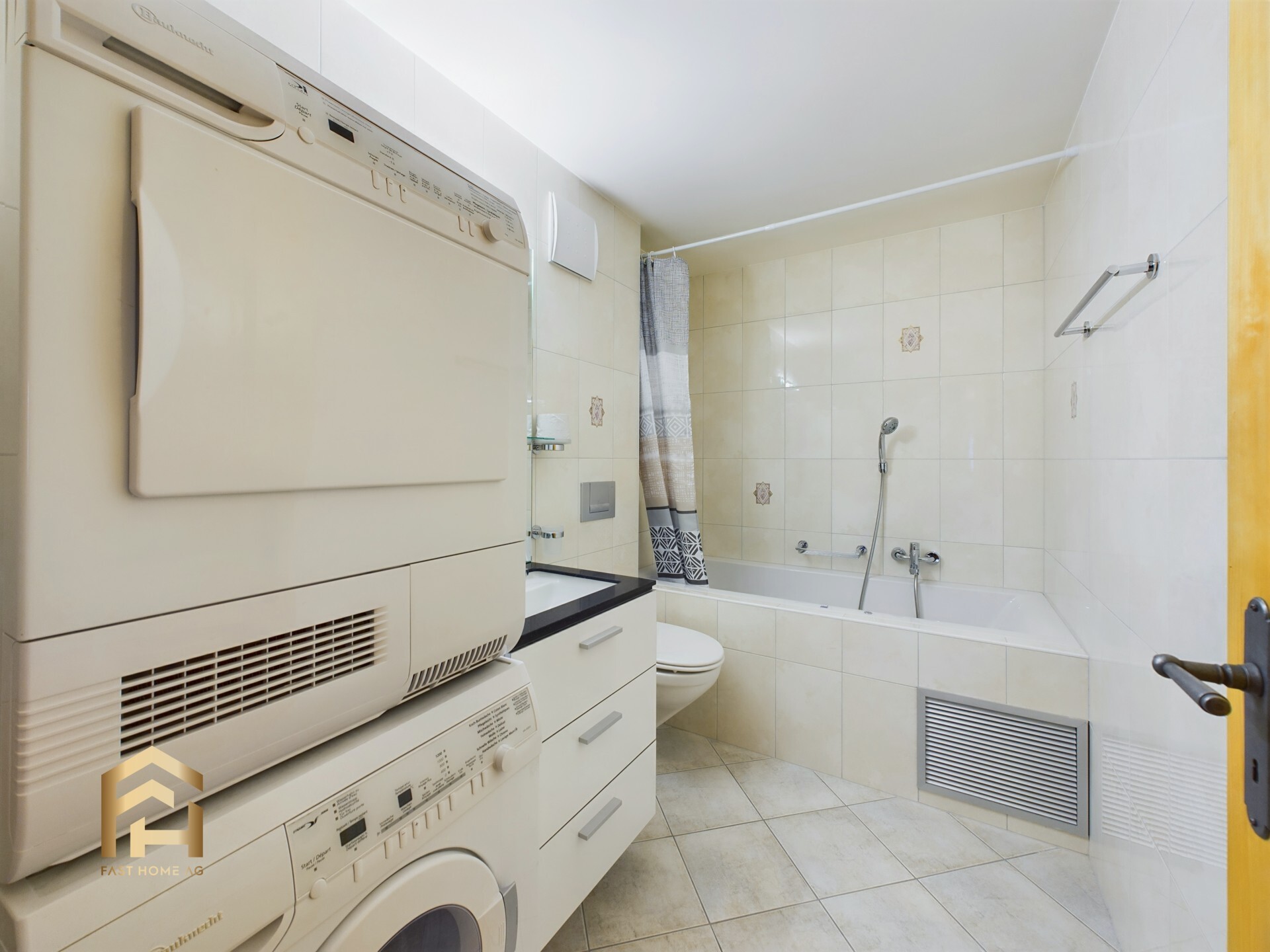 CAM04538G0-PR0022-STILL006