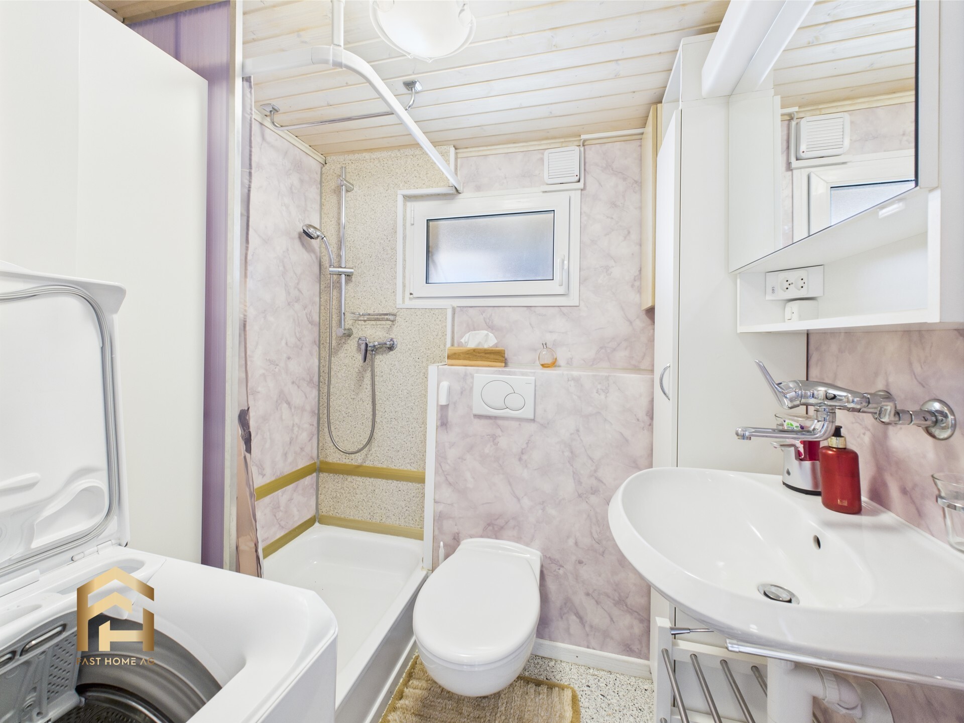 CAM04538G0-PR0060-STILL002