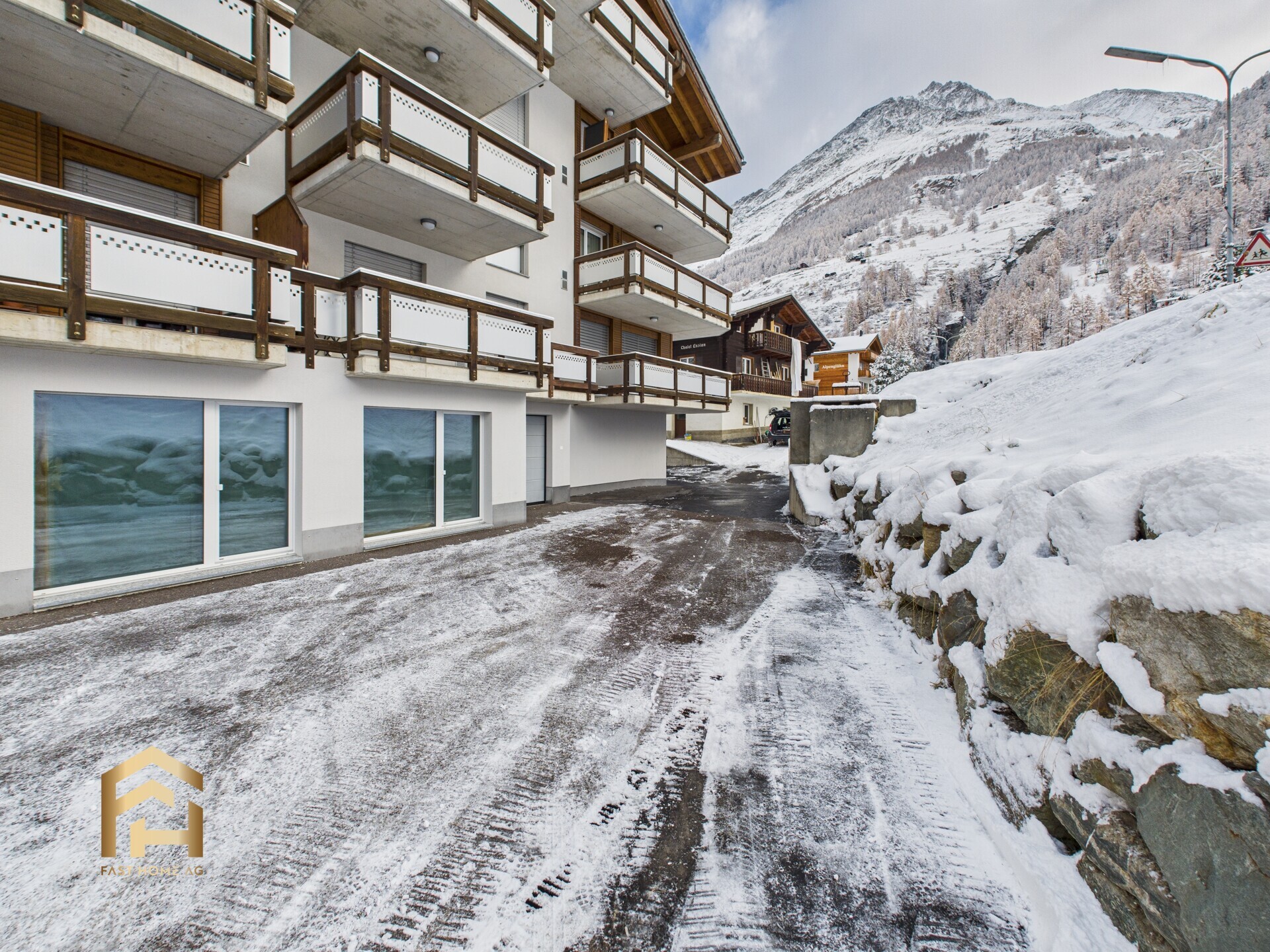 CAM04538G0-PR0123-STILL003