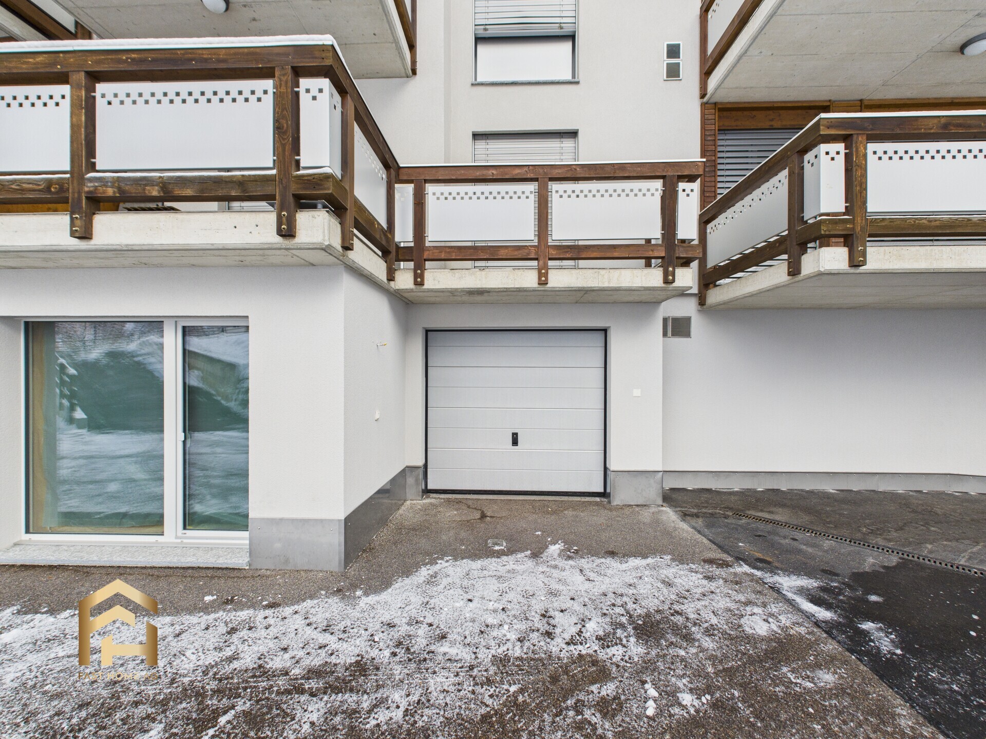 CAM04538G0-PR0123-STILL004