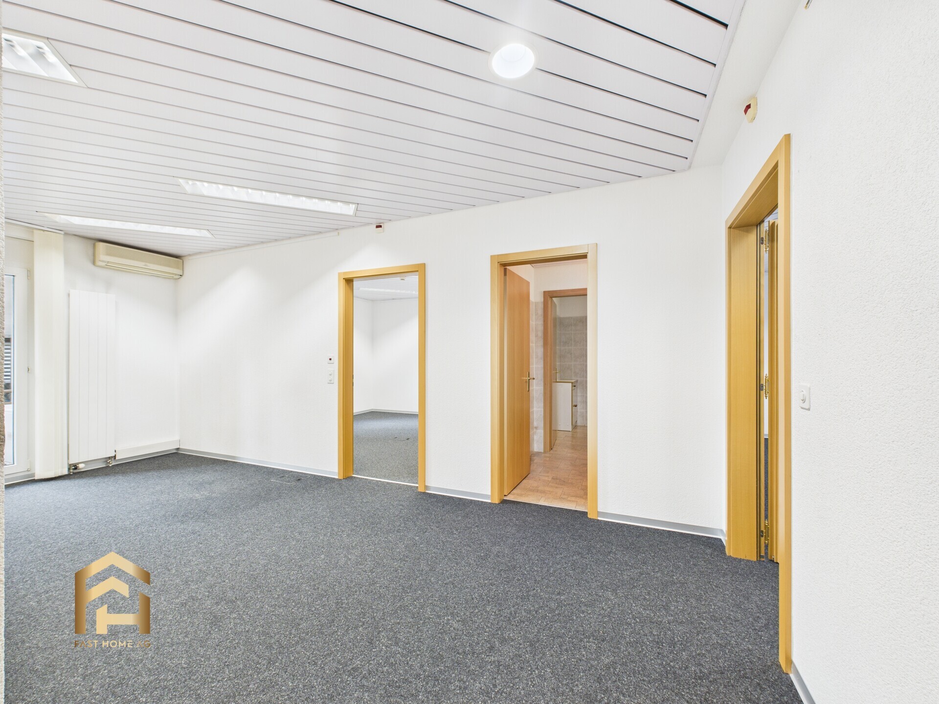 CAM04538G0-PR0136-STILL006