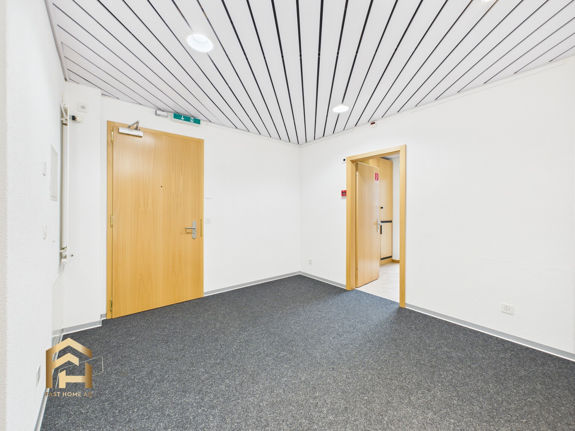 CAM04538G0-PR0136-STILL014