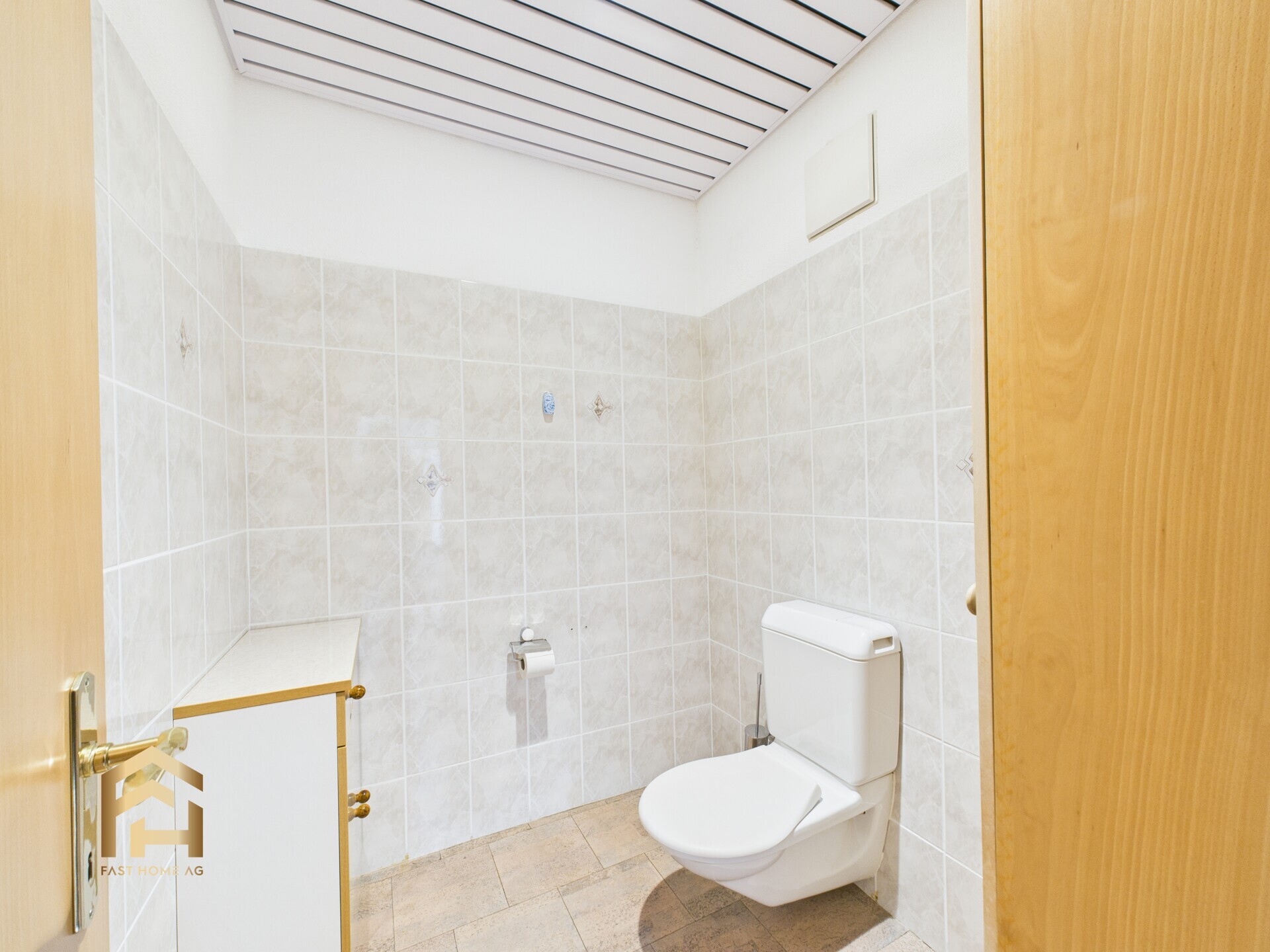 CAM04538G0-PR0136-STILL010