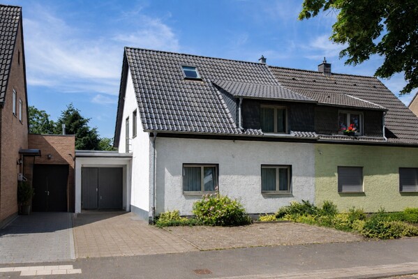Straßenansicht