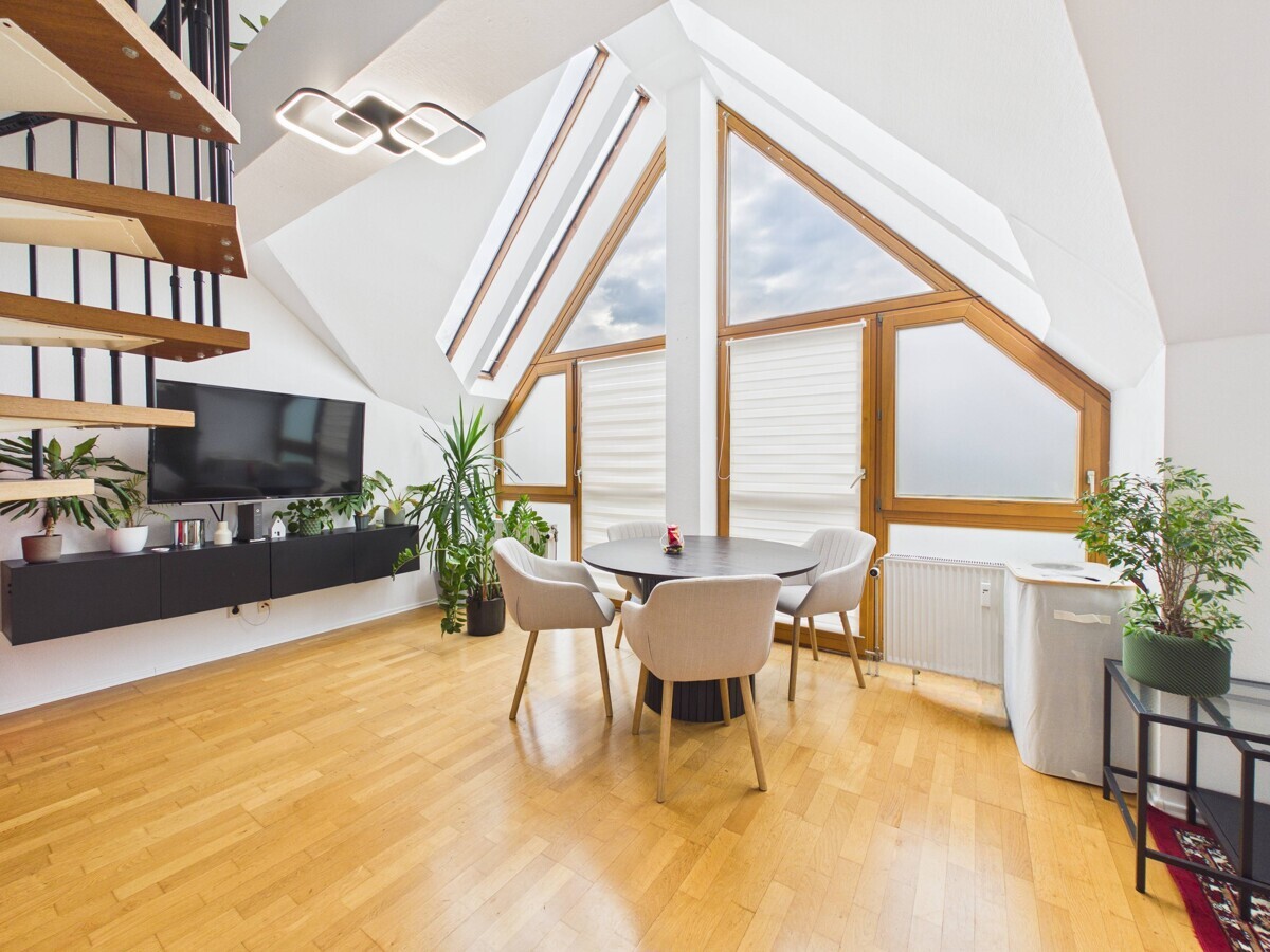 Charmante Maisonette-Wohnung mit Stellplatz in Durlach zu vermieten! - Foto 2